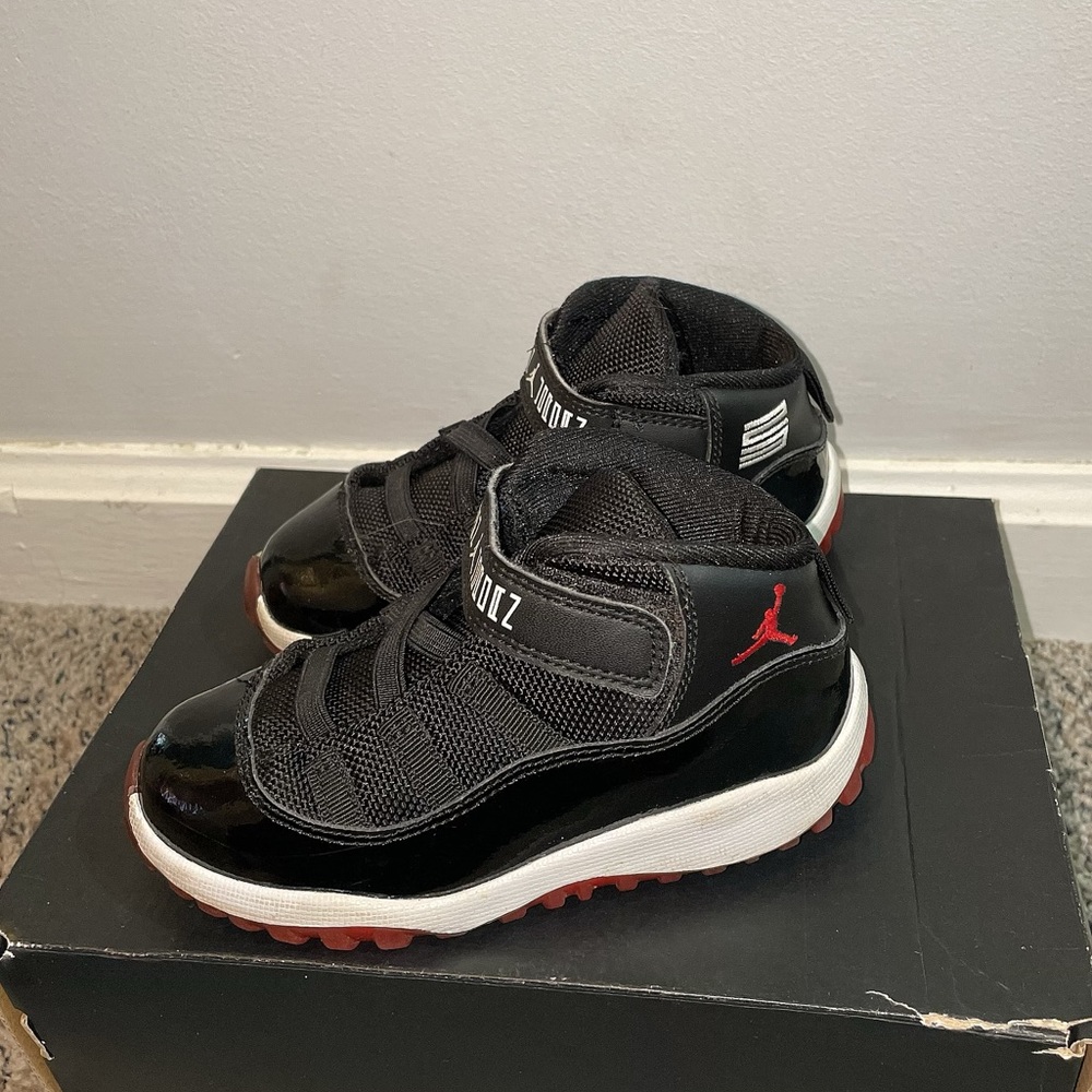 Kids Jordan 11 Retro Bred